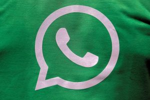 whatsapp-introduces-helpline-in-india-to-diminish-ai-generated-misinformation,-deepfakes